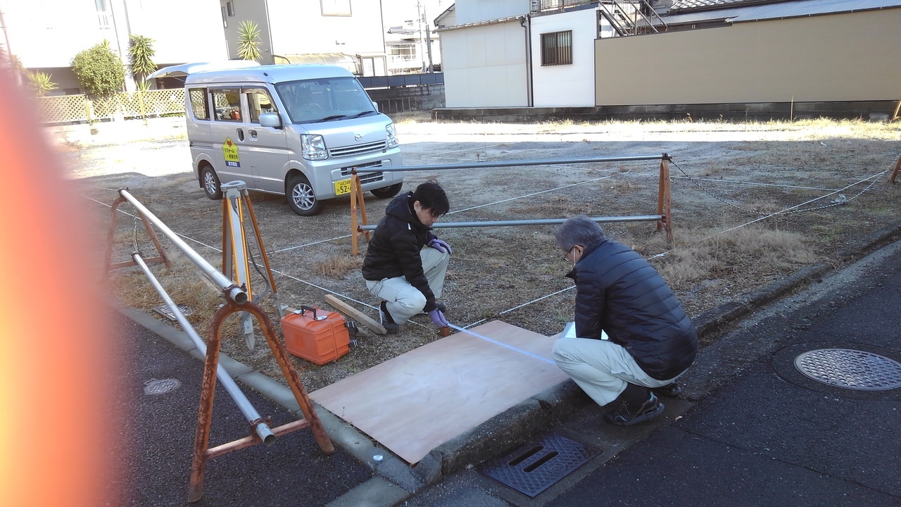 寒い中の地縄作業