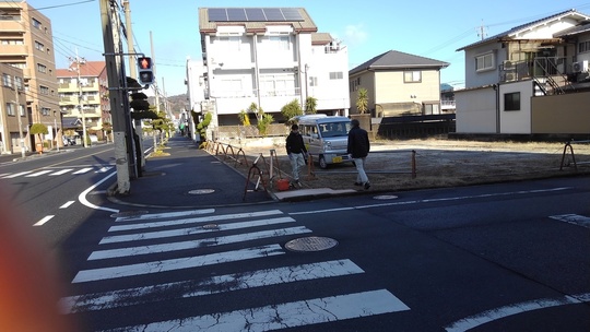 交差点側からの写真